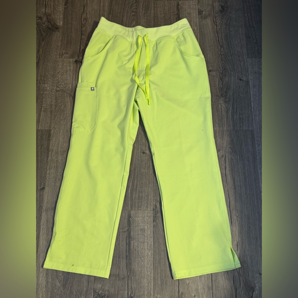 Figs Kade Cargo Scrub Pants